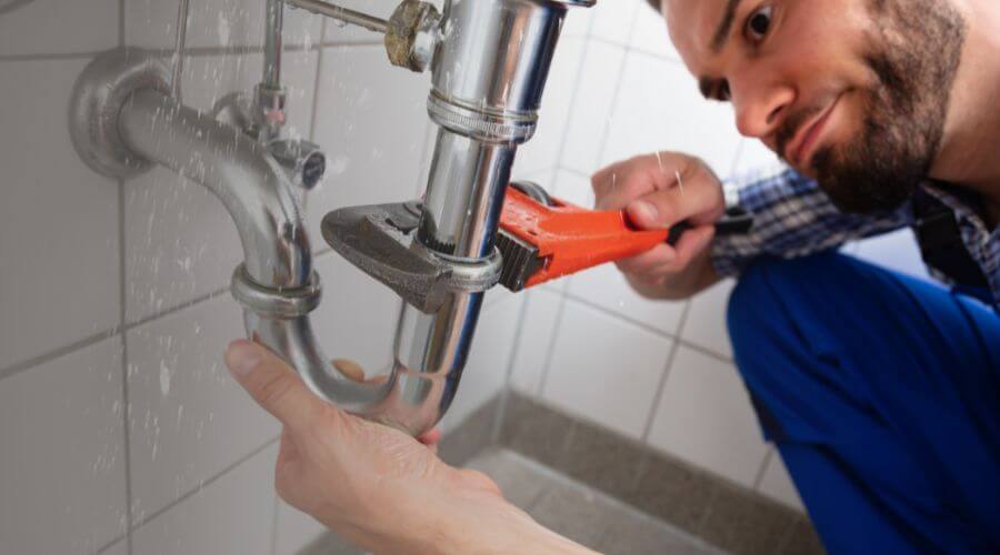 Professional expert plumbing services in Carrizo Springs, TX